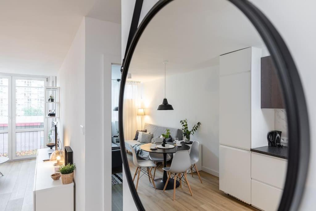 Superapart Jana Pawla Ii, Apt 302 Cozy Urban Retreat, Perfect For Couples Varsóvia Exterior foto